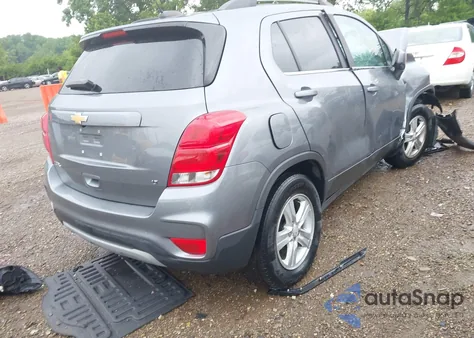 2020 Chevrolet Trax Fwd Lt z USA, uszkodzony, nr VIN 3GNCJLSB5LL184716